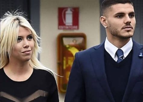 icardi wanda restituisce rolex|mauro icardi wedding.